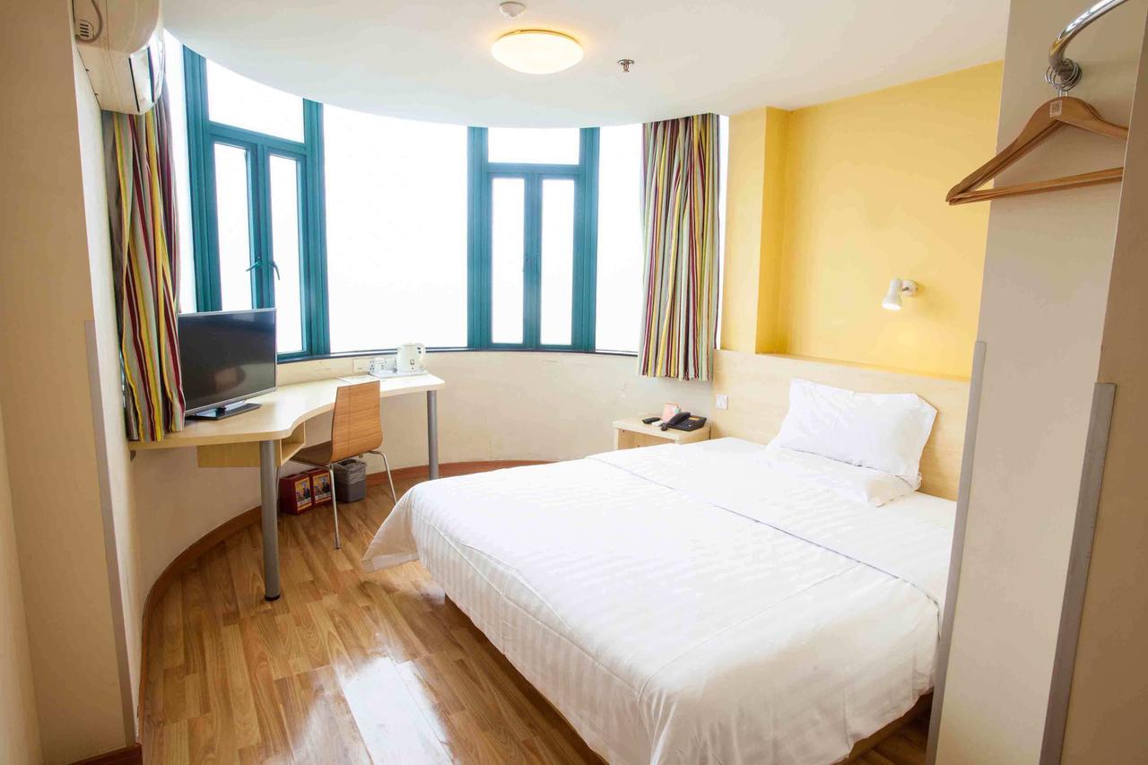 7Days Inn Wuhan Zhuankou Development Zone Jianghan University Δωμάτιο φωτογραφία