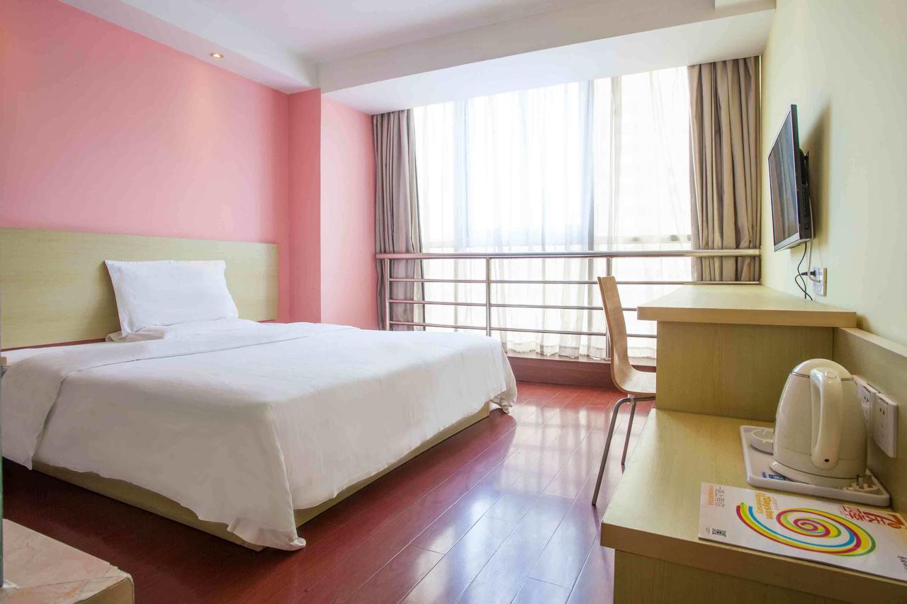 7Days Inn Wuhan Zhuankou Development Zone Jianghan University Δωμάτιο φωτογραφία