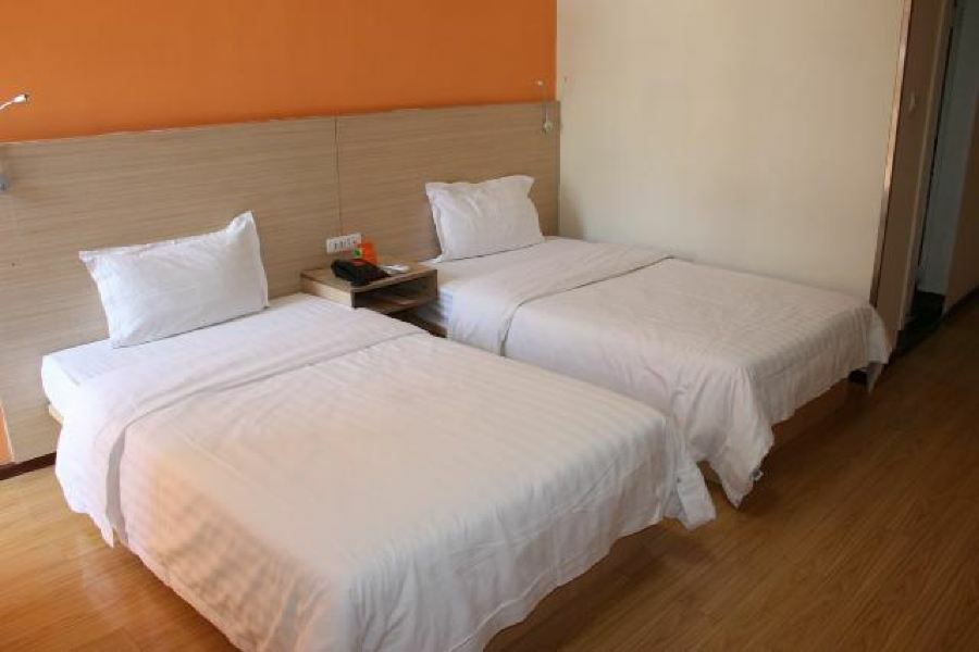 7Days Inn Wuhan Zhuankou Development Zone Jianghan University Εξωτερικό φωτογραφία